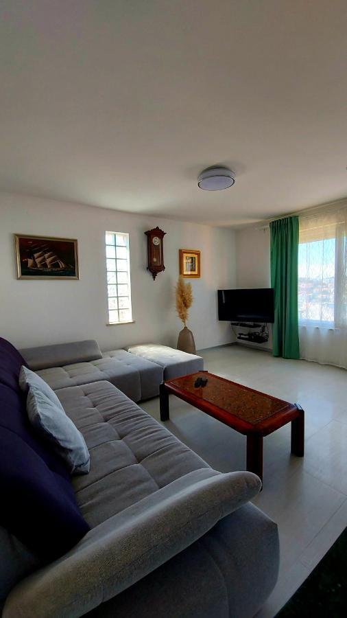 Apartment Sun View Mali Losinj Bagian luar foto