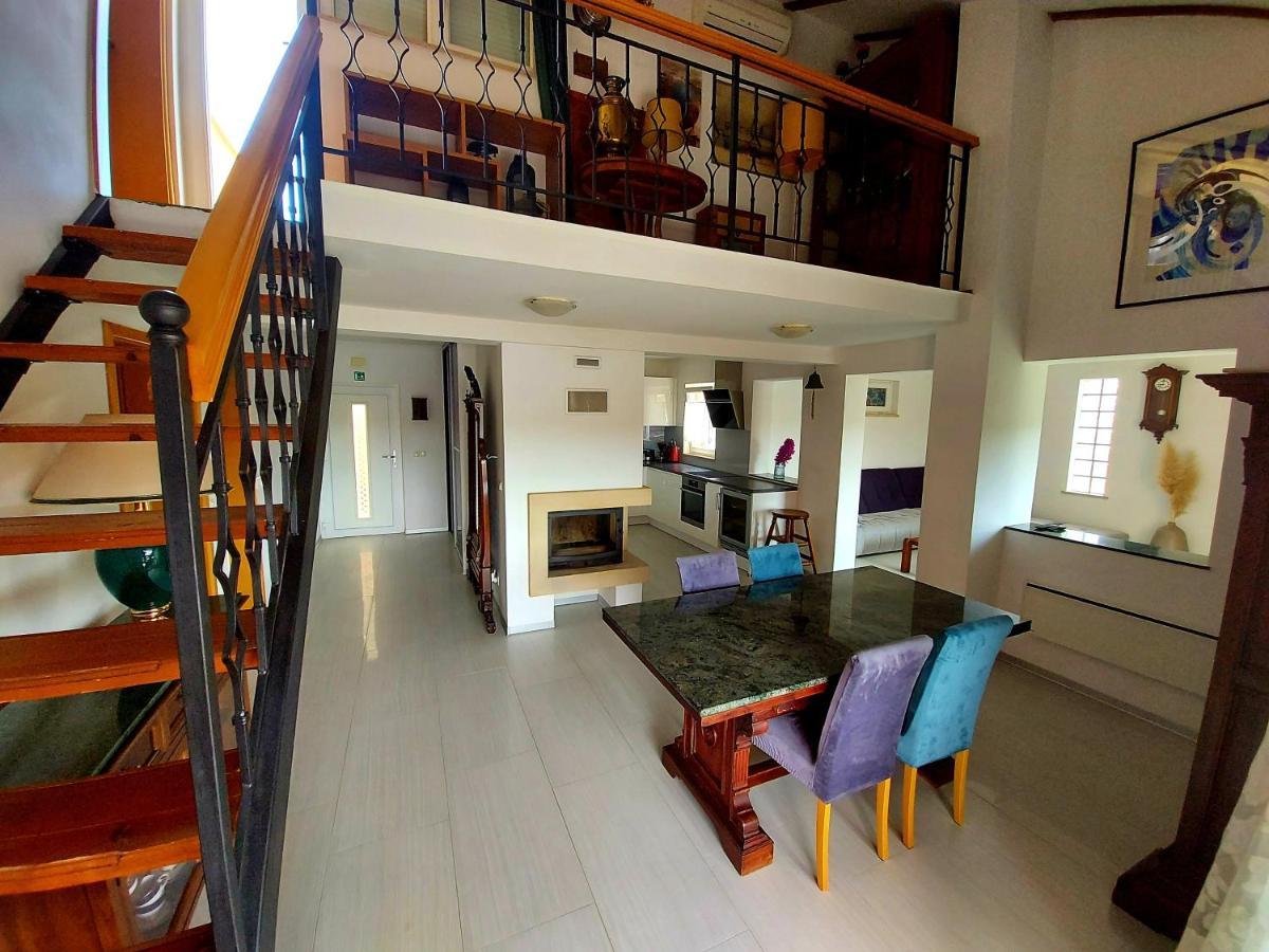 Apartment Sun View Mali Losinj Bagian luar foto