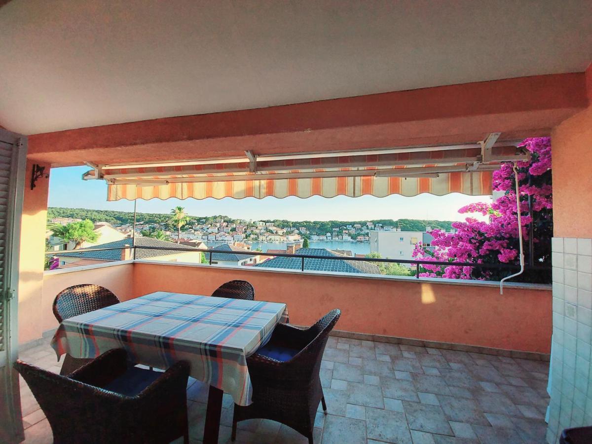 Apartment Sun View Mali Losinj Bagian luar foto