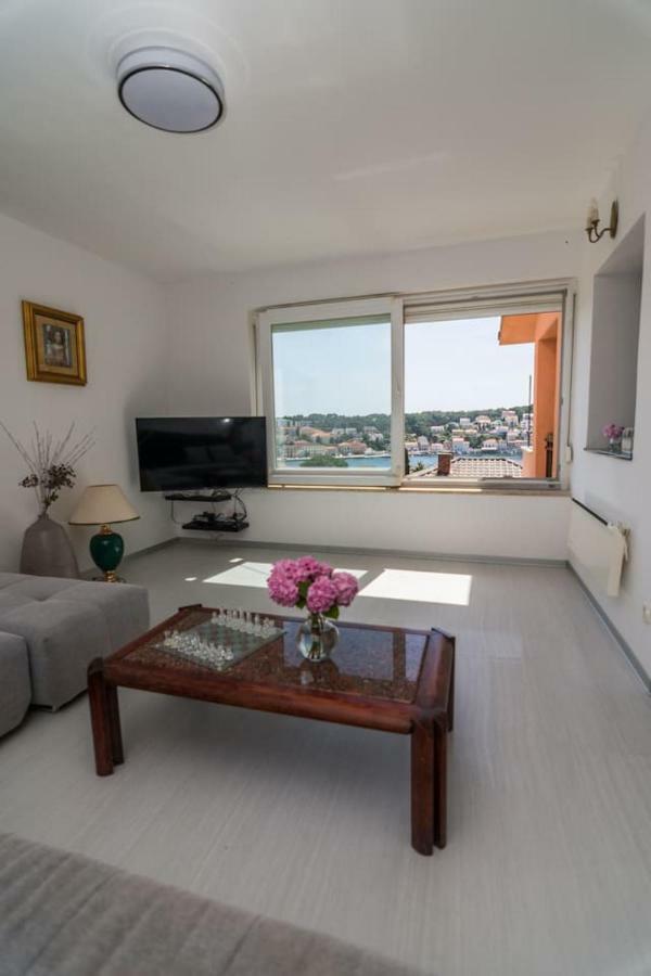 Apartment Sun View Mali Losinj Bagian luar foto