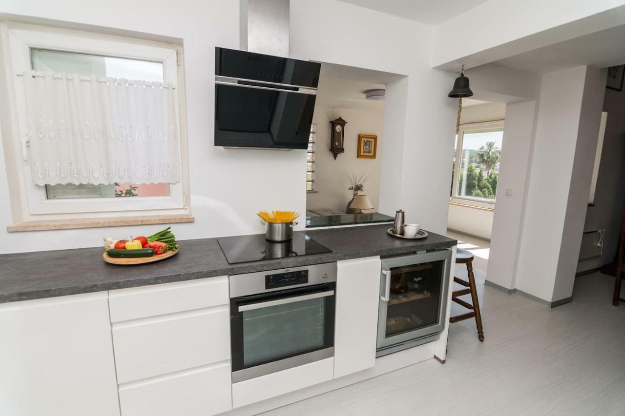 Apartment Sun View Mali Losinj Bagian luar foto