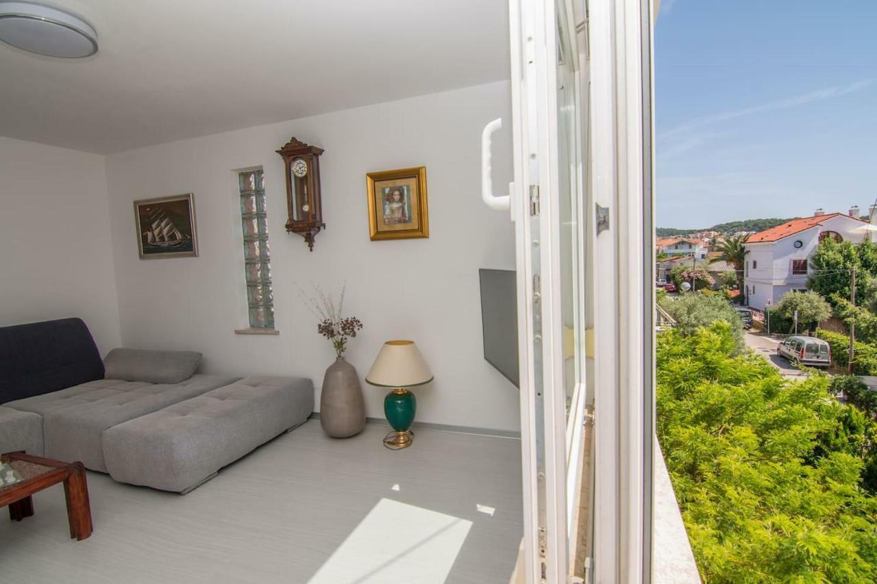 Apartment Sun View Mali Losinj Bagian luar foto