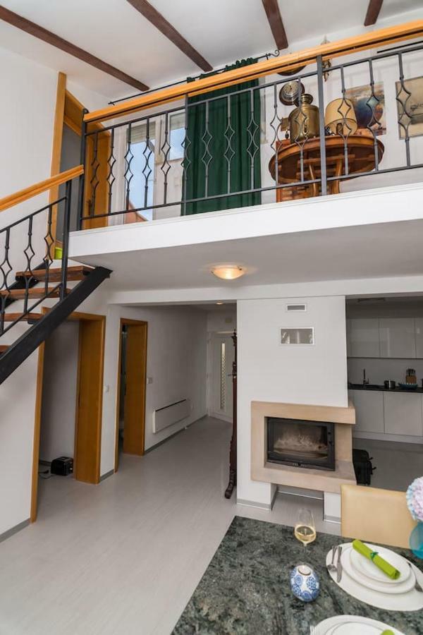 Apartment Sun View Mali Losinj Bagian luar foto